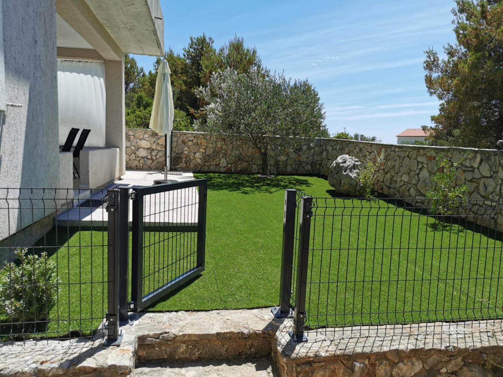Olive Tree Apartment Zecevo ロゴズニッツァ エクステリア 写真